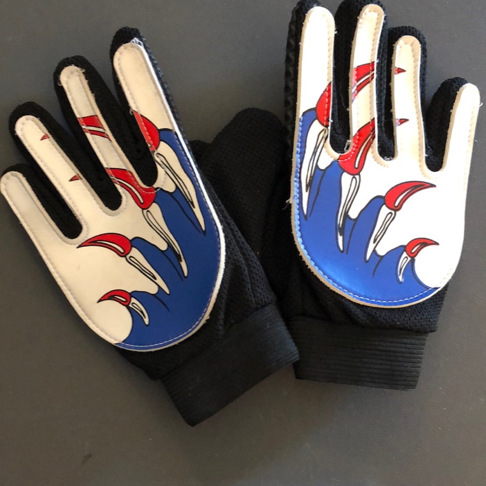 Boys soccer goalie gloves
